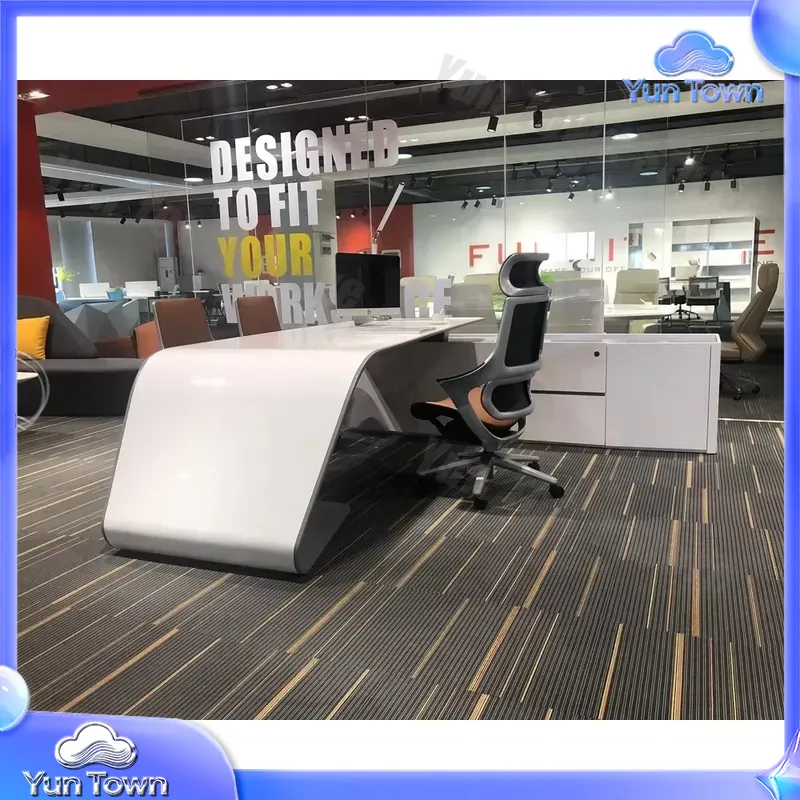 Office Tech Management - Meja Kerja CEO Wireless Charging Bentuk